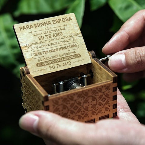 Caixa de Música com Mensagem - O Presente Inesquecível - Feita a mão artesanalmente